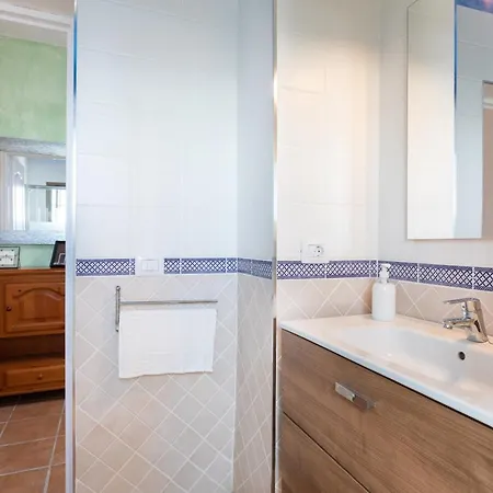Сasa de vacaciones Casa Familiar Terraza Y Barbacoa By Lightbooking